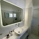 Avalon Luxury Ερμούπολη