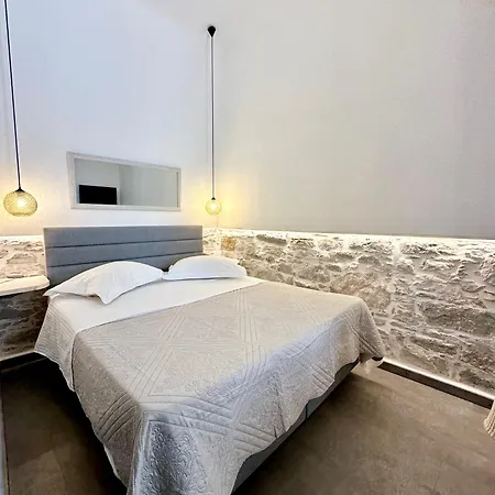 Avalon Luxury Эрмуполис