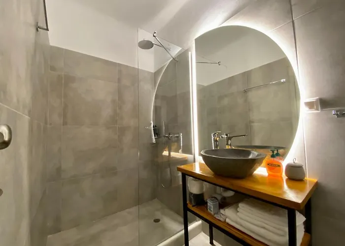 Avalon Luxury Lägenhet Ermoupoli